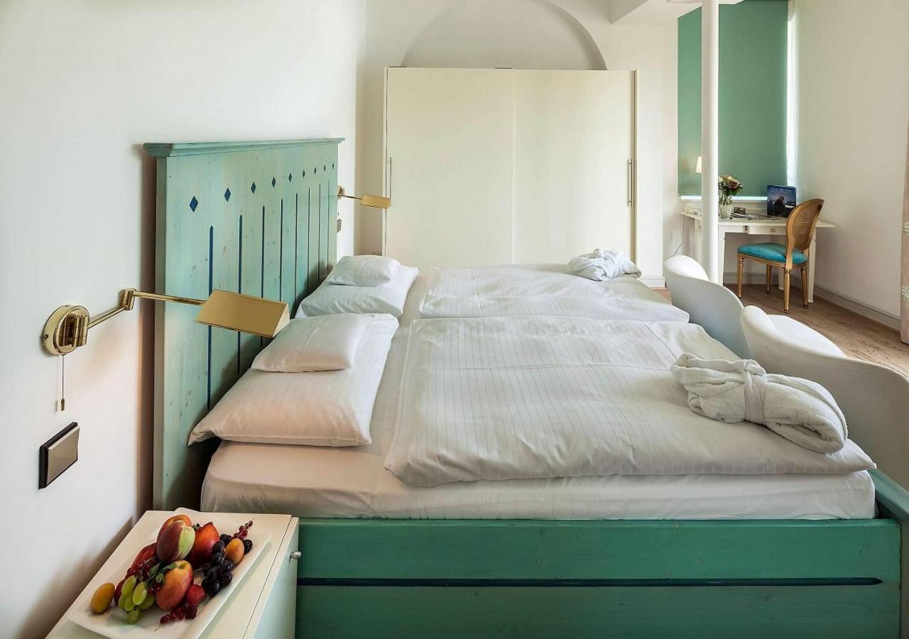 Seehotel Hubertushof Velden am Woerthersee Exterior photo